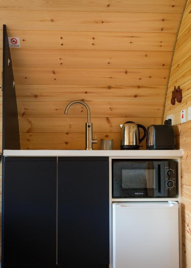 Vila Luxury Two-Bed Glamping Pod In County Clare 2 Kilbane Exteriér fotografie