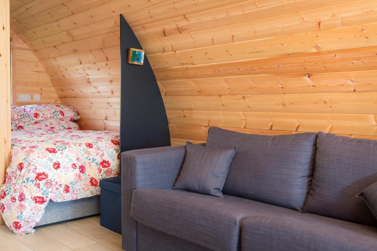 Vila Luxury Two-Bed Glamping Pod In County Clare 2 Kilbane Exteriér fotografie